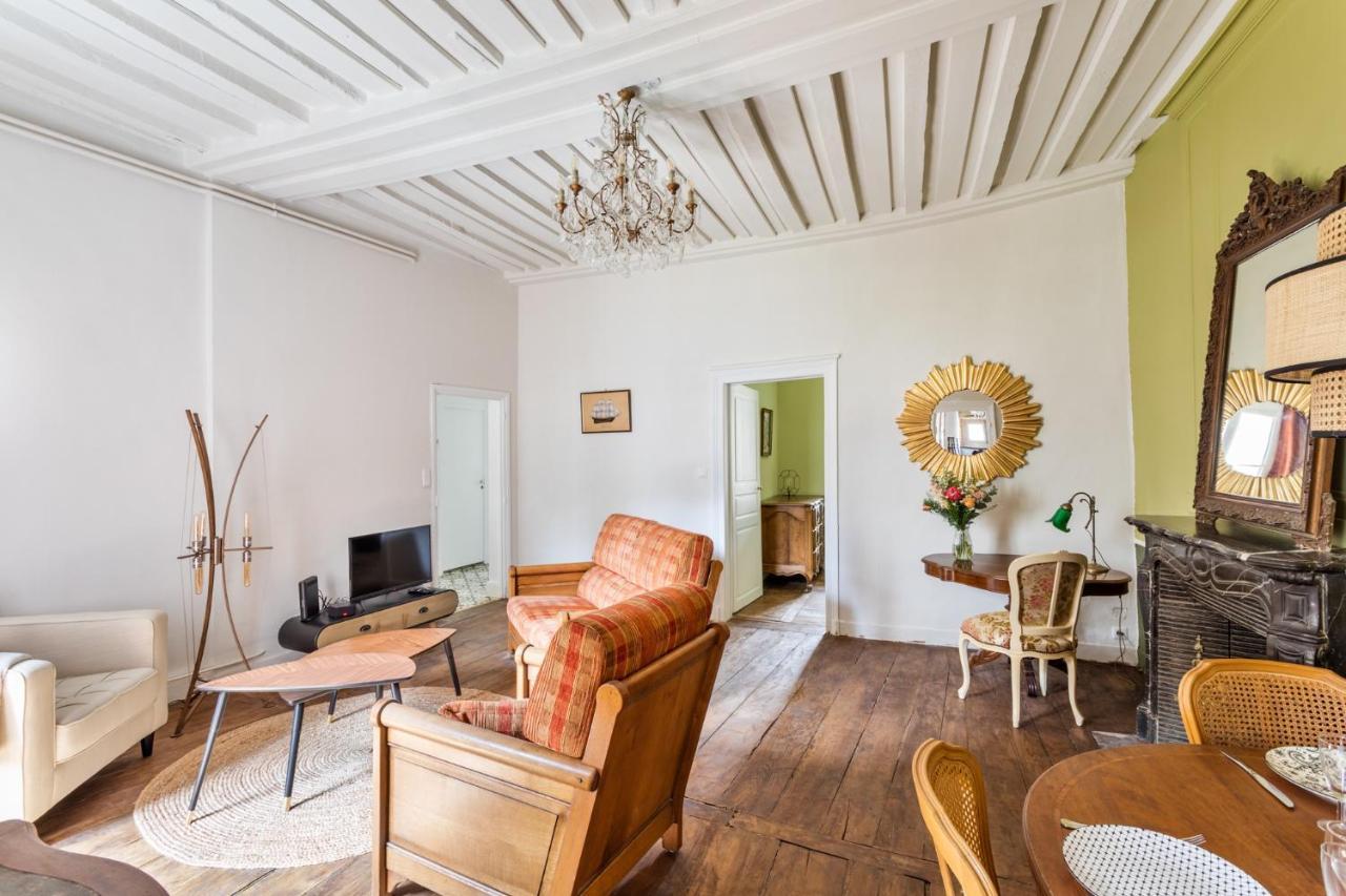 Dame De Coeur - Appartement Spacieux En Plein Centre Historique Rennes Exterior foto